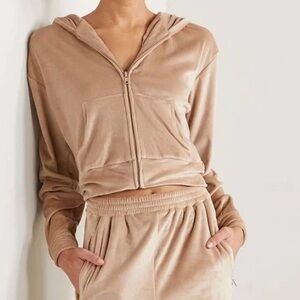 NWT SKIMS Velour Full Zip Women’s Cropped  Hoodie Sweater in Honey Size XL